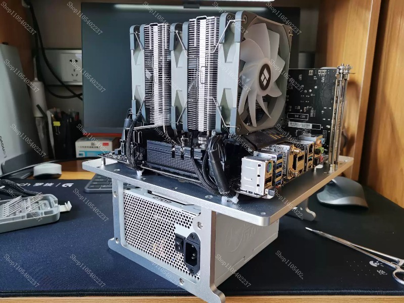 Aluminum Open Frame Test Bench Water Cooling - Banco di prova per PC con