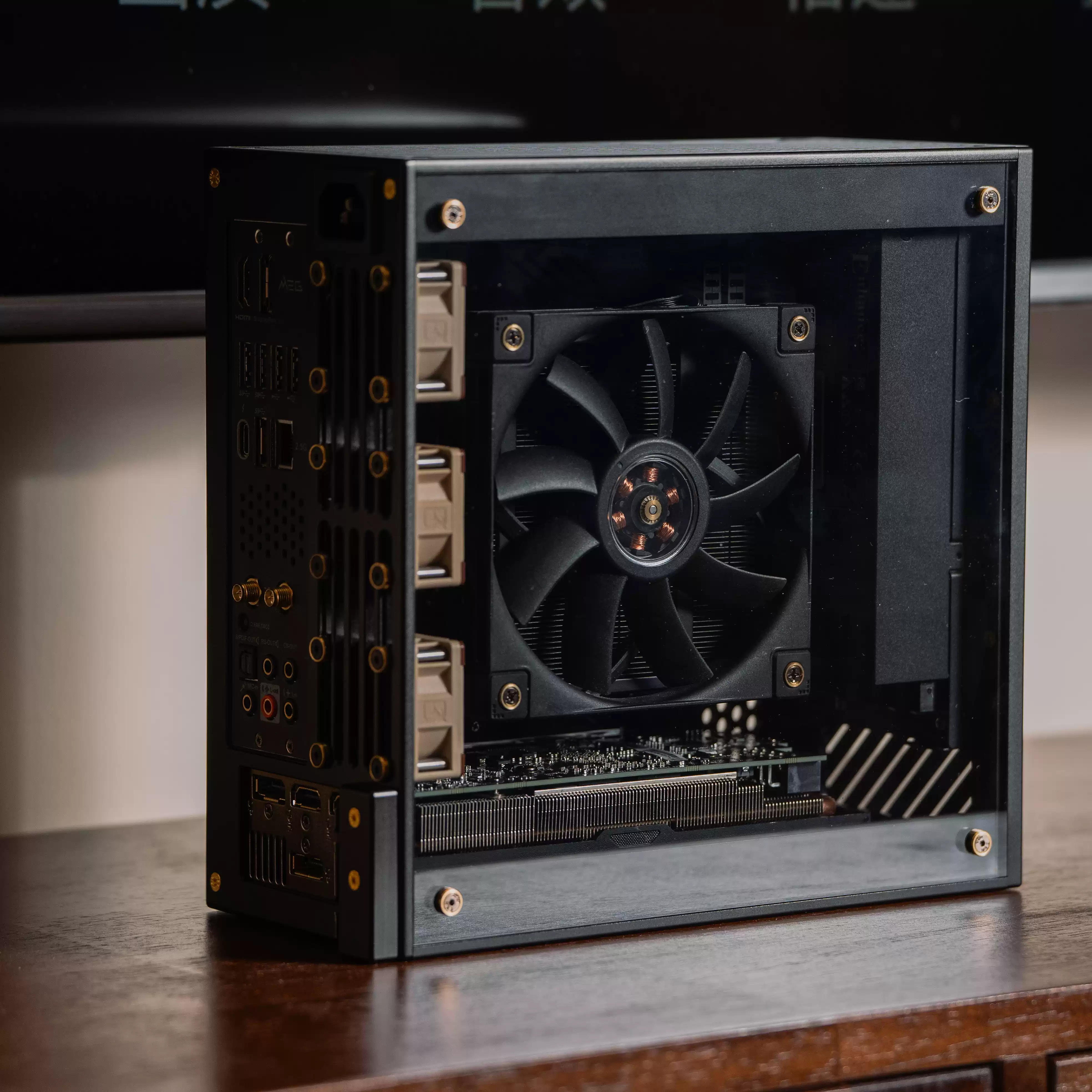 Case LP P6 ITX in Alluminio CN - Sff Mini Itx Cnc Aluminum Chassis recensione e prezzo